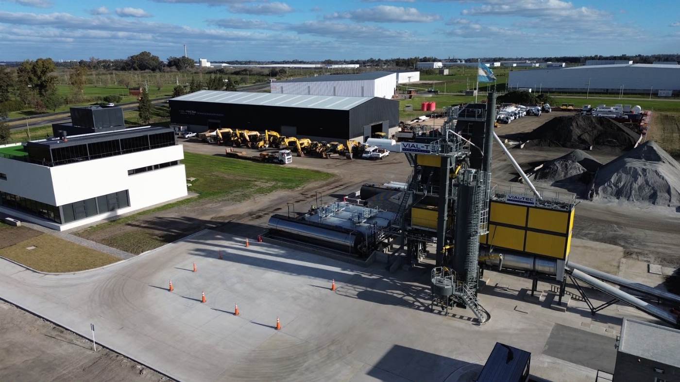 Vista aérea de la sede y plantas de Vial-Tec en el Parque Industrial Ruta 6